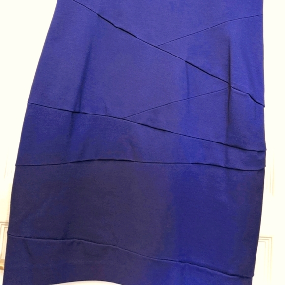 💜 Cynthia Steffe body hugging purple dress- Size 8 - Picture 4 of 4